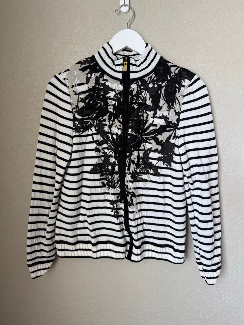 St. John Full Zip Shirt Top Size Medium Striped Designer Women's Jacket